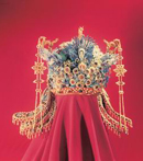 the gold queen's crown
