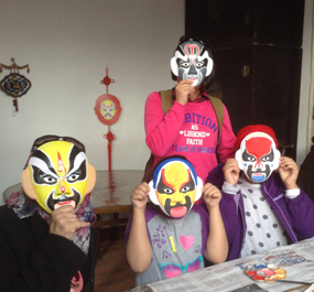 Making mask in Hutong